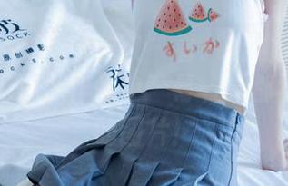 BoBoSocks袜啵啵 - 看：奶油脚尖微加固黑丝花絮，作品中一幕一幕都斗志满满的图片！