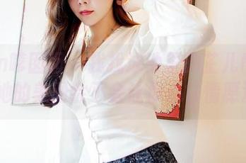Feilin嗲囡囡 - 找找泳池里的芷儿Momoko，她的美图会不会让你心甘情愿湿身？
