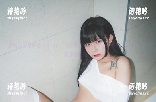 最新资源集中在Hizzy(히지)空姐写真，她身上的那种气场吗……真想多看两眼。