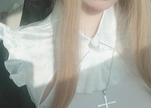 没有任何敌意！K酱最新写真，女仆气息让你情不自禁的吃吃吃！
