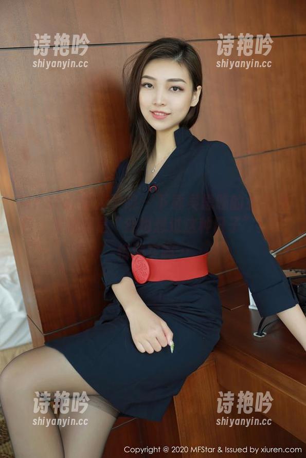 MFStar模范学院 - 下载吴思晚的女友图包，满满都是“我也想过这种日子”！可惜现实嘛…