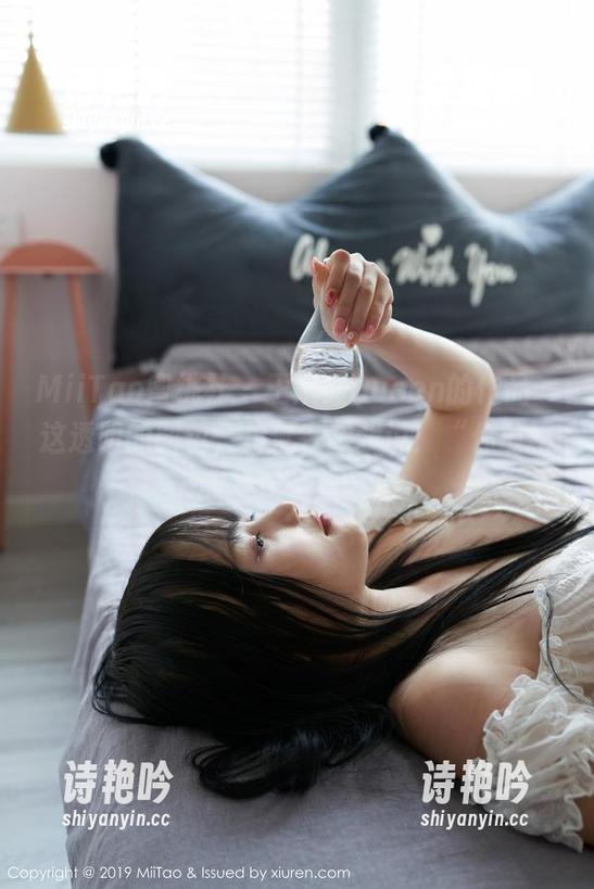 MiiTao蜜桃社 - 王婉悠Queen的作品—这透明的图包，仿佛在跟我说：“你敢不敢看深一点？”