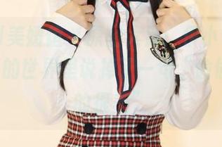 MyGirl美媛馆 - 原图大赏：伊小七MoMo在黑色的世界里说掉了一句“偷偷的，真的很美”