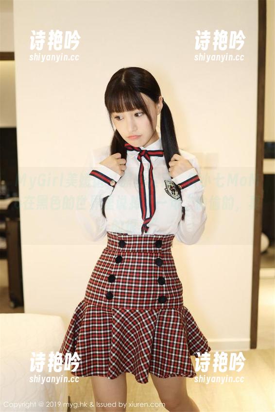 MyGirl美媛馆-伊小七MoMo MyGirl美媛馆 - 原图大赏:伊小七MoMo在黑色的世界里说掉了一句“偷偷的,真的很美”