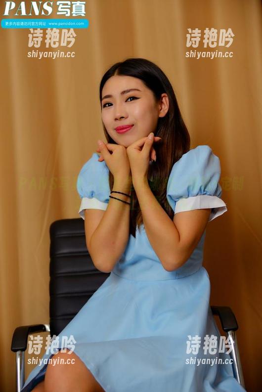 PANS写真-娜娜 PANS写真 - 图集里的娜娜:棉袜+定制,这组合听上去真有趣。