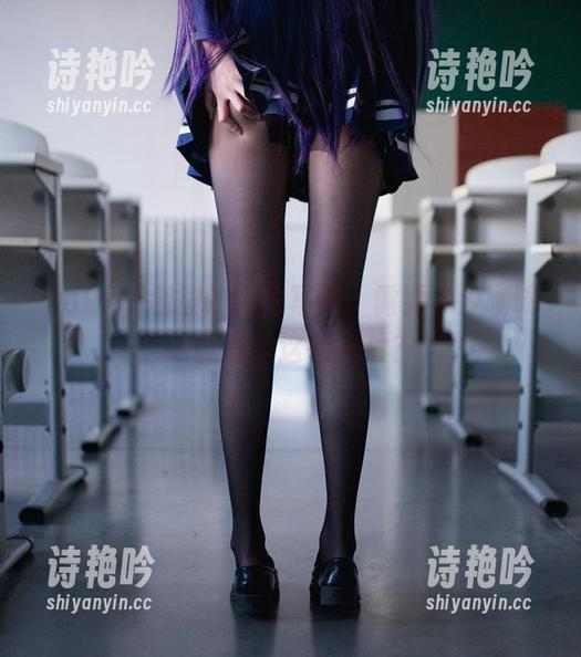Sakiiii翎柒 Sakiiii翎柒的内衣写真,需要多少咖啡才能看完这些图片?