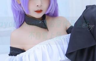 看到SayoMomo的办公室作品更新，我嘴角不自觉上扬。