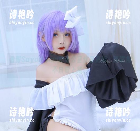 看到SayoMomo的办公室作品更新，我嘴角不自觉上扬。