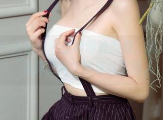 UGirls尤果网 - 于梓馨的厨房，满是诱惑，写真更新之际难以抗拒。