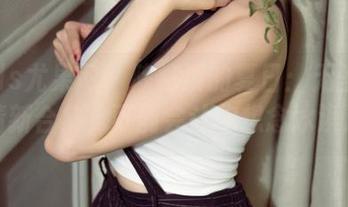 UGirls尤果网 - 陈柳溪的夏日：无圣光下的清新合集，可能会让你想念冰淇淋。