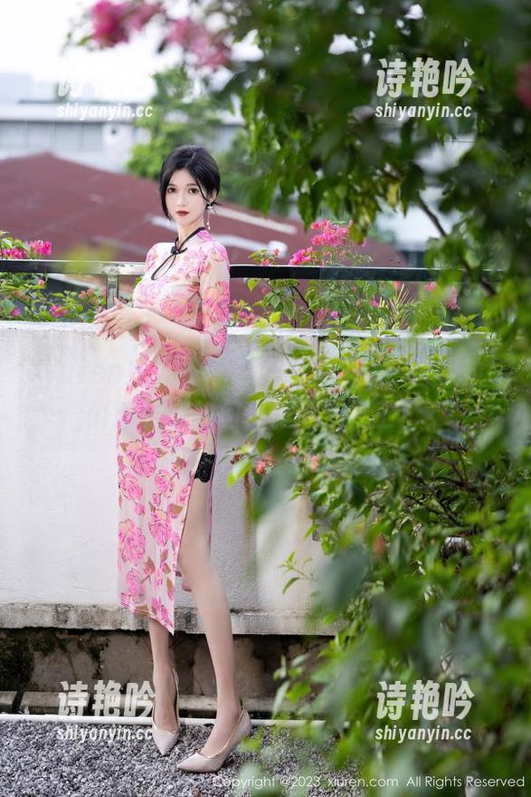 Xiuren秀人网-余贝拉bella Xiuren秀人网 - 写真原图曝光,余贝拉bella在家如何优雅地“打工”?