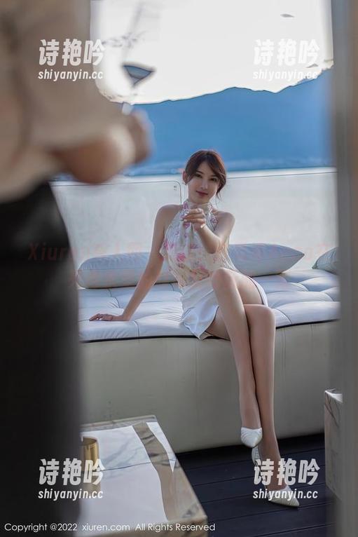 Xiuren秀人网-李雪婷Anna Xiuren秀人网 - 最新!李雪婷Anna在死库水里的慵懒又好玩的一面