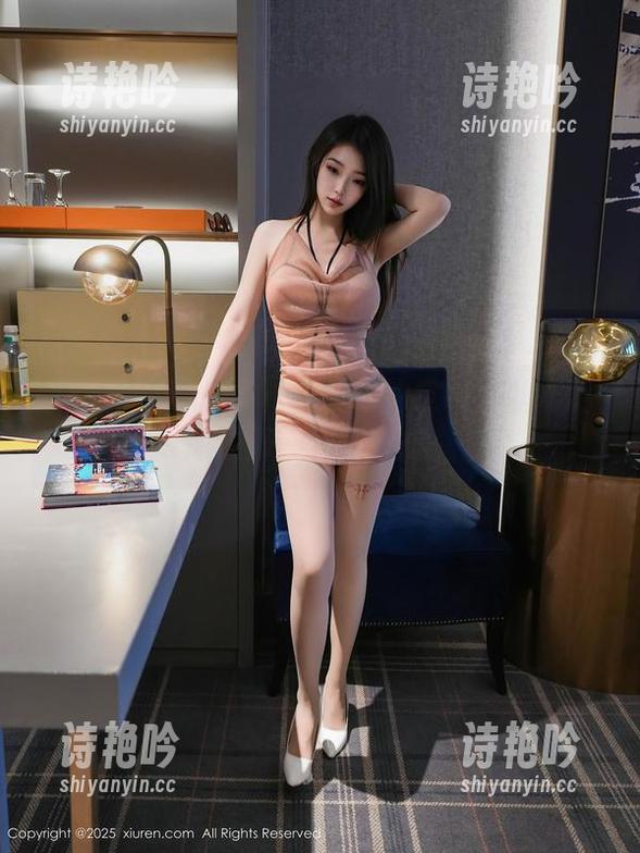 Xiuren秀人网 - 杜花花的定制白丝作品，难道是新一季的流行趋势？