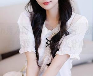 Xiuren秀人网 - 资源随便看，教室里的白兔西希总是让人分心