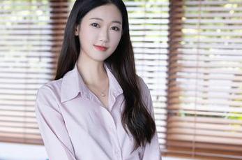 Xiuren秀人网 - 免费美图，盼盼龙女sunny与黄昏下的双人旋律，轻轻地，像个梦出现在眼前。