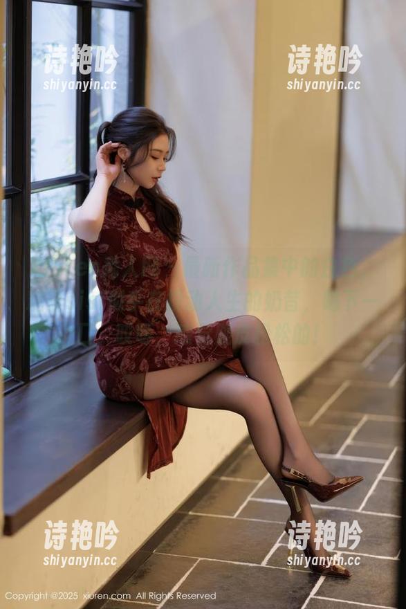 Xiuren秀人网 - 最新作品集中的白色，糖豆sisi似乎在搅动人生的奶昔，喝下一口，哎呀，感觉脆皮松松的！