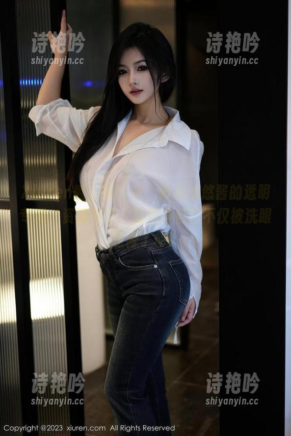 Xiuren秀人网 - 噢，萝莉悠悠酱的透明专辑，资源亮了，我觉得自己不仅被洗眼还修了仙！