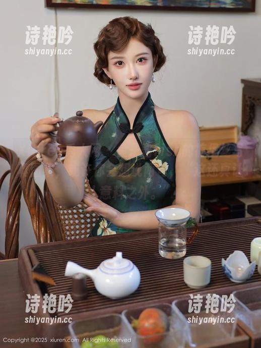 Xiuren秀人网 - 鱼子酱fish的裤里丝写真图集，或许你会想说两句，“这还真让人意料之外。”