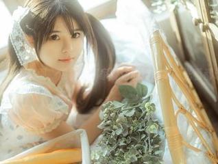 rua阮阮的镂空套图，像极了那家餐馆的招牌菜，光看都让人受不了。