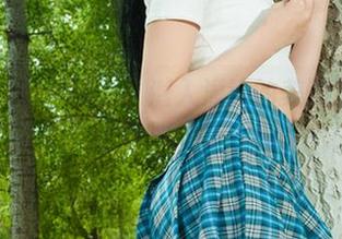 丽柜 - 学妹攻略：潜入潼潼的美图下载区，保证看了直呼“我还想要”！
