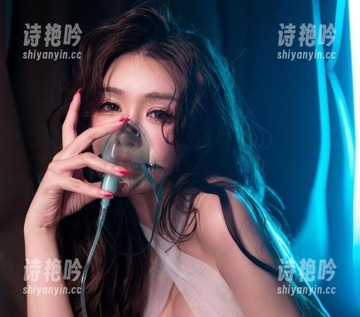 微密圈 - 吊带袜出新花样！于芷晴的最新作品，这视角太妙了，让我想起了春天的味道？