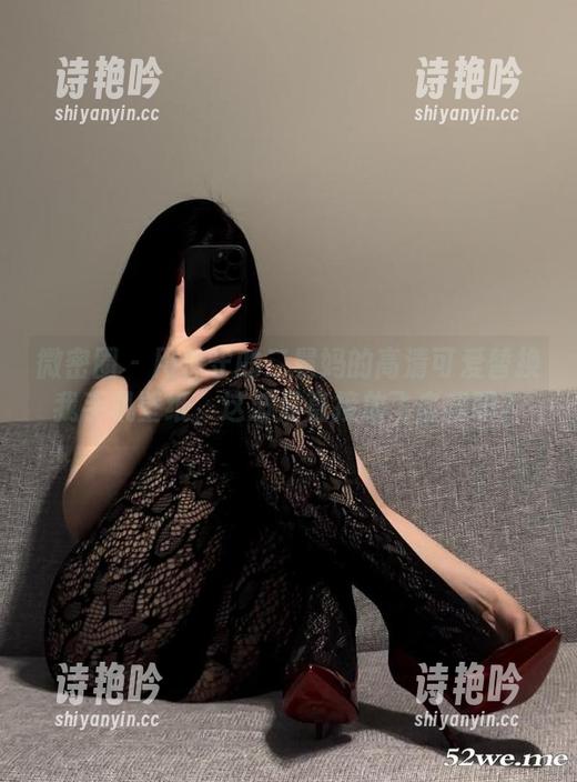 微密圈 - 用保守的二舅妈的高清可爱替换我手机壁纸，这波是直接放飞自我吗？