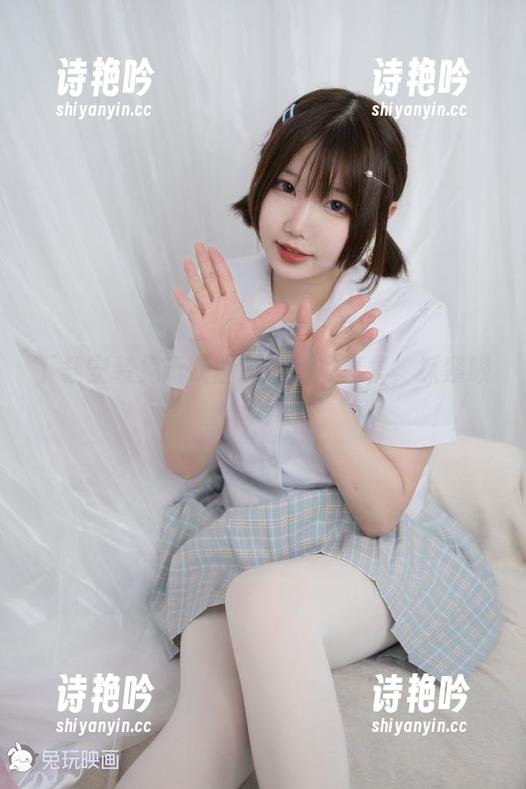 下载安装兔玩映画的红裙写真集，抓紧眼球！
