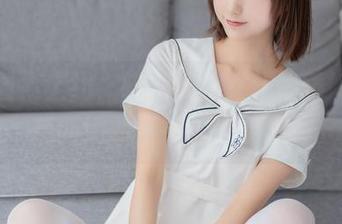 高清图集上线，喵糖映画女仆眼镜娘，真想问她要不要加点奶油？