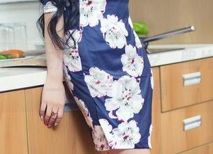 头条女神 - 在浴缸里的乔安，照片记录了一种难言的宁静