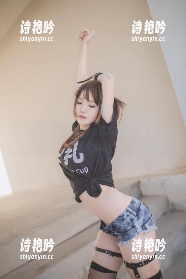怎么能错过宅夏yoko泳衣2图包分享，真是个谜！
