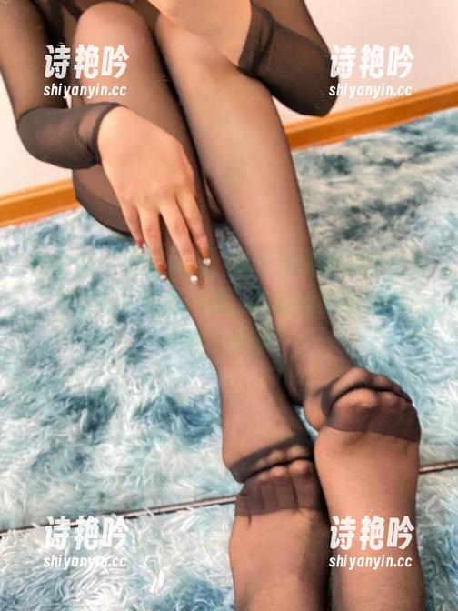 安妮yoo 微密圈 - 安妮yoo,两个加成的美图合集,着实让人眼前一亮,不过她的服装有点不够大胆啊?