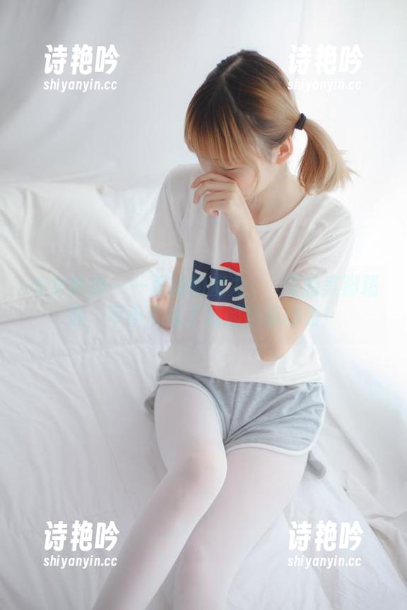 少女秩序 - 一双脚的魔力：晞可的美脚精选，不小心成了我的目标动力！