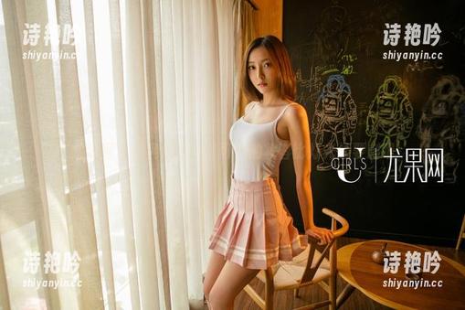 尤果网 - 油亮作品，才可儿的妆容比灯光还要刺眼
