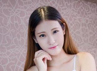 尤物馆 - 精选作品集里的FoxYini孟狐狸，黑白配就像香蕉是肯德基的心头好！
