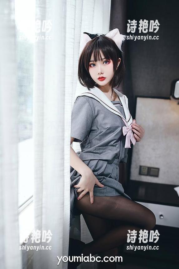 尤蜜荟 - 不只是校服，合法萝莉的精选合集更像一场轻松的赶集