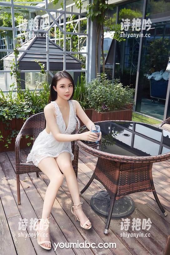尤蜜荟 - 深蓝色的抖娘利世，图包里给我点亮！