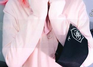 看弥美Mime的制服私拍，我只想说这画面太迷了吧。