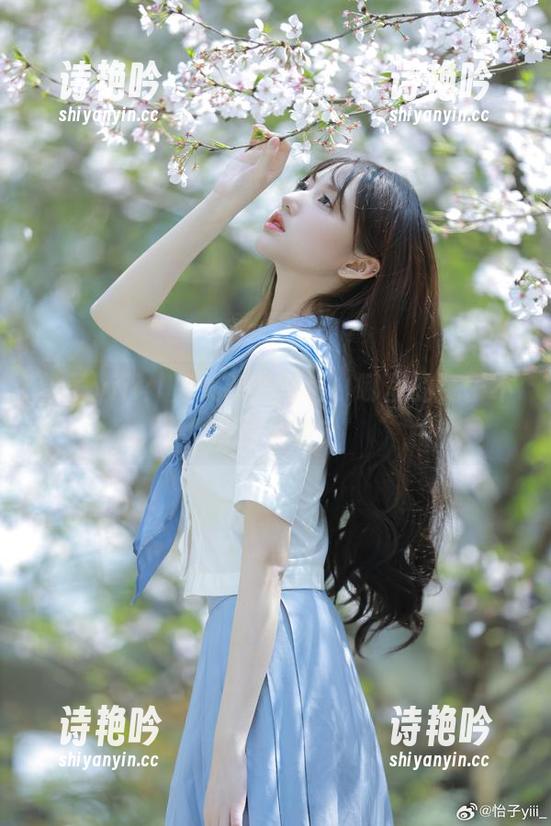 怡子yiii 怡子yiii:兔女郎的图包,哪里的兔子不带耳朵啊?