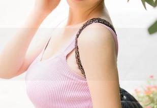 推女神 - 别花冤枉钱，免费下载Lee小棠圣诞写真，过节先从节俭开始！