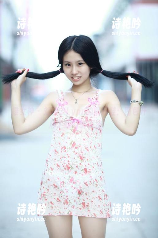 推女神 - 刘奕宁Lynn的高跟鞋：图包开启了我的新玩法！