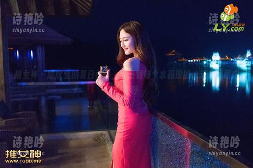 推女神-顾欣怡 推女神 - 顾欣怡的夏日小溪,高清到每个水晶般的水滴都想跟你打招呼