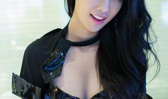 推女郎 - 将御姐风情装进你的手机，王李丹尼图包下载开启！