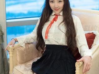 推女郎 - 心甘情愿为丝袜倾心,赵纹清的写真齐送免费流量哦!