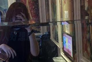 微密圈 - 泳池全景，提袜少女的无圣光写真，让人好想跳进去，但低调又别致。