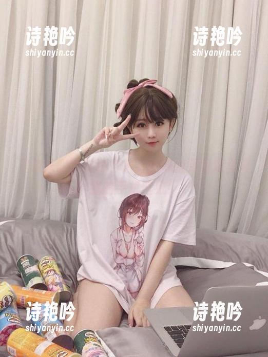 是依酱吖的妹妹自拍，正好搬到图库里做我的手机壁纸！