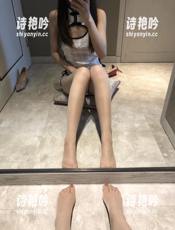 有你喵 微密圈 - 照片中藏着的棉袜,和你想的不一样,有你喵!