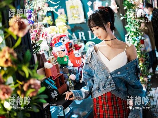 无法专注于木绵绵OwO的和服作品，视线不由自主地四处游荡，是色彩太好看吗？