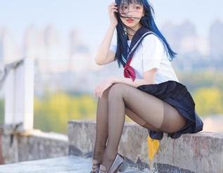 果咩酱w2021圣诞高清作品：这是我见过的最敢和你小狗交谈的图片！