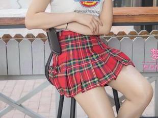 梦丝女神 - 珂珂的吊带奇思妙想：在线图集中走神的那些时刻