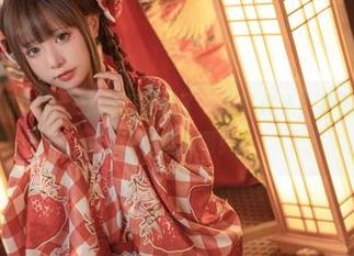 当爆机少女喵小吉的家政服务成了一本写真集，原图自拍的技术可不简单啊！